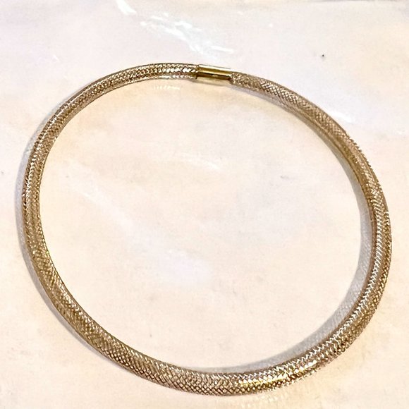 10K Italian Gold Stretch Mesh Bracelet - Picture 6 of 7